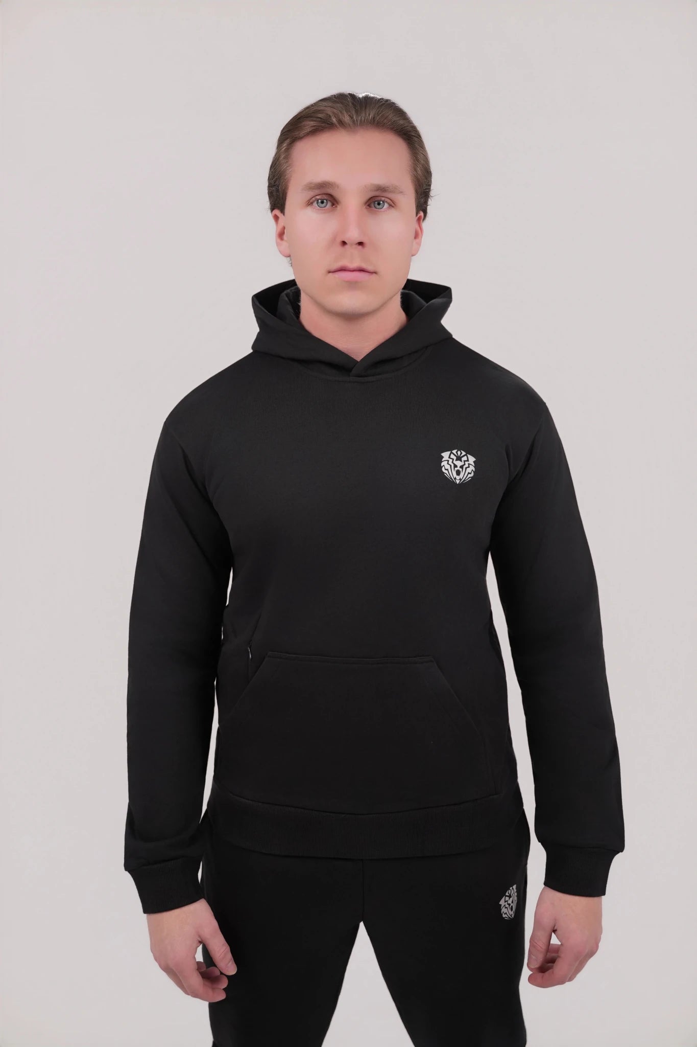 Essential Hoodie - HUNGRYTIGER