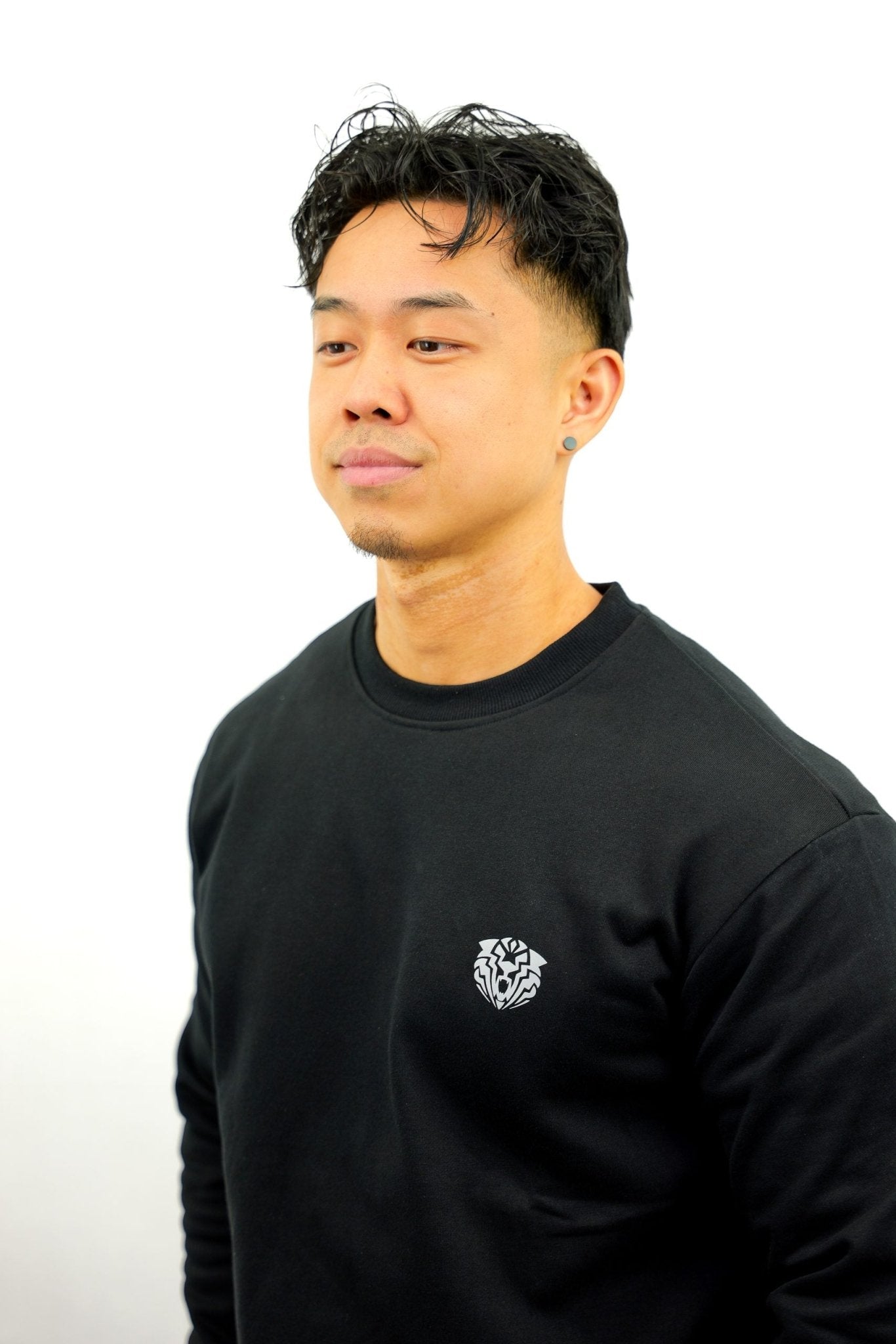 Essential Crewneck - HUNGRYTIGER