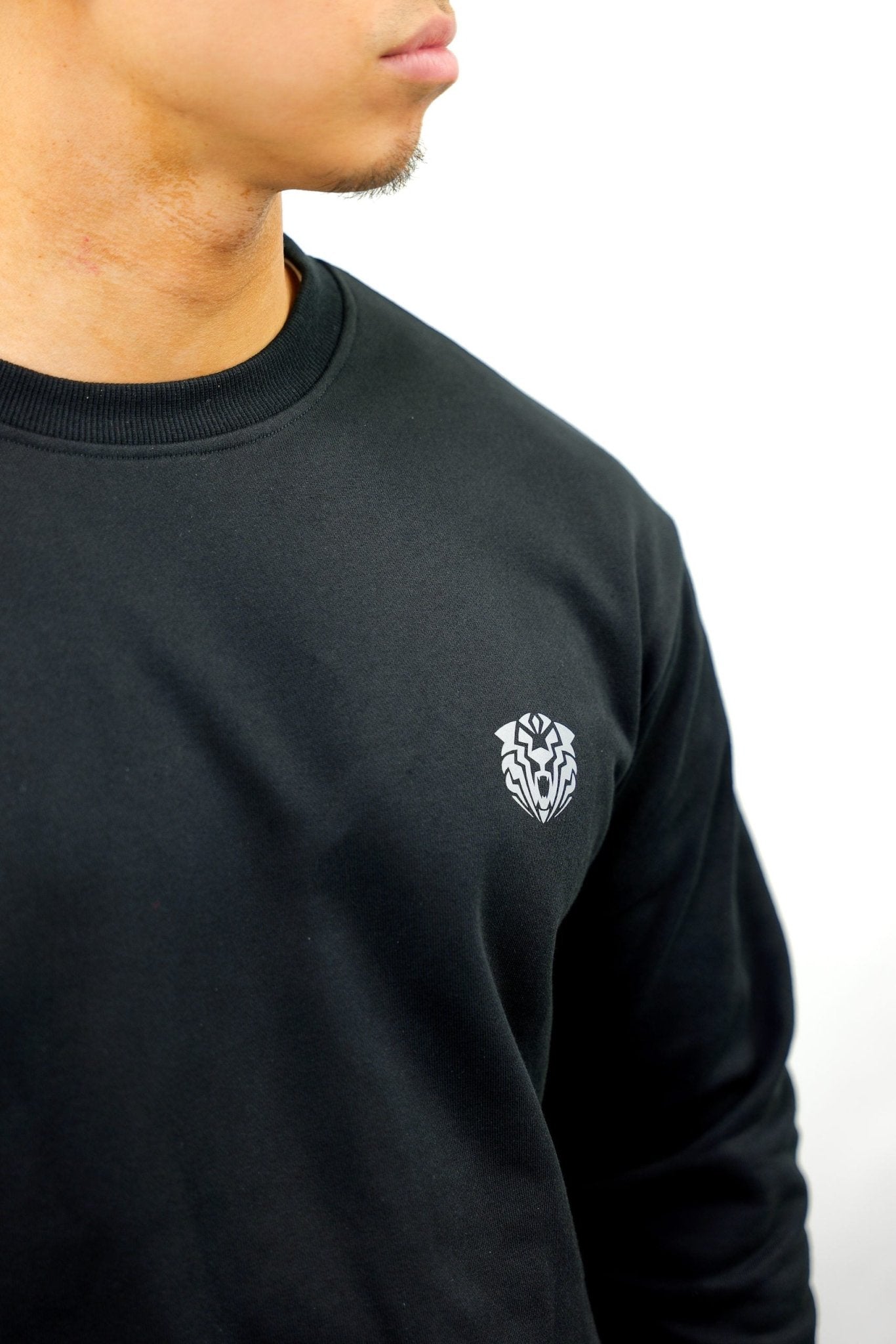 Essential Crewneck - HUNGRYTIGER
